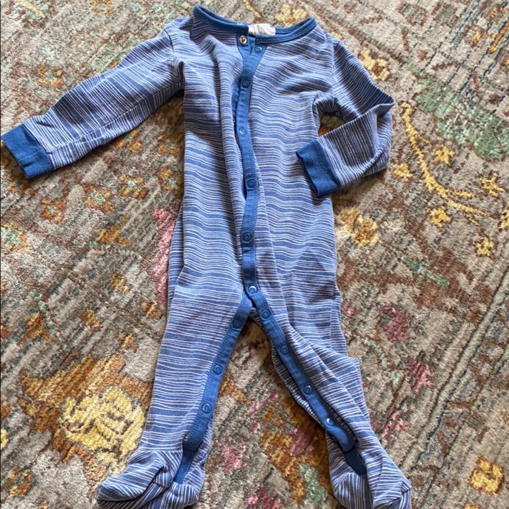 Footed snap up sleeper